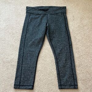 Under Armour Cropped Leggings